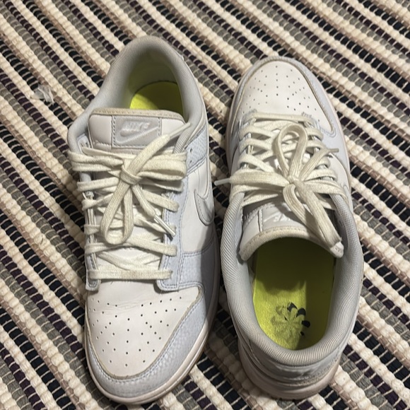 Size 9.5 Nike dunks - Picture 2 of 4